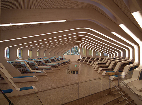 Vennesla_library_interior.jpg